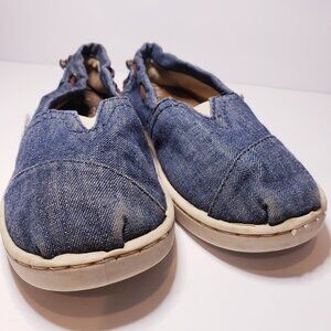 Toms Bimini lil girls/ youth denim pull on blue denim sneakers sz 12y
